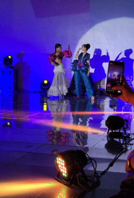 Marilyn runway Red and Blue models